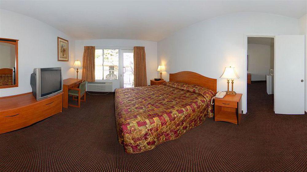 Econo Lodge Inn & Suites Oakland Airport Ngoại thất bức ảnh