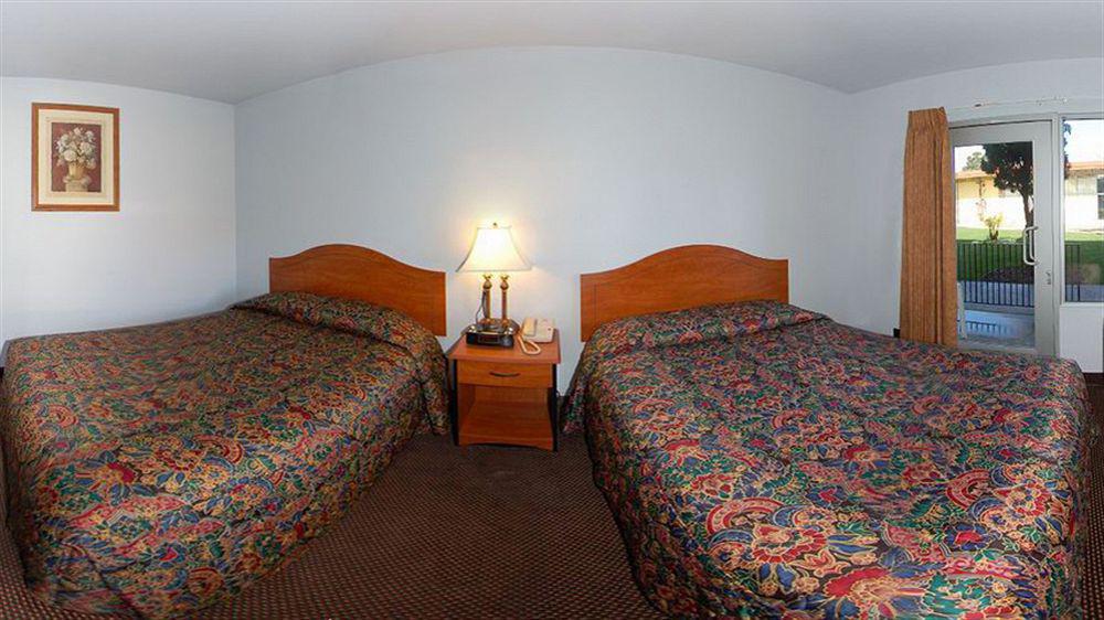 Econo Lodge Inn & Suites Oakland Airport Ngoại thất bức ảnh